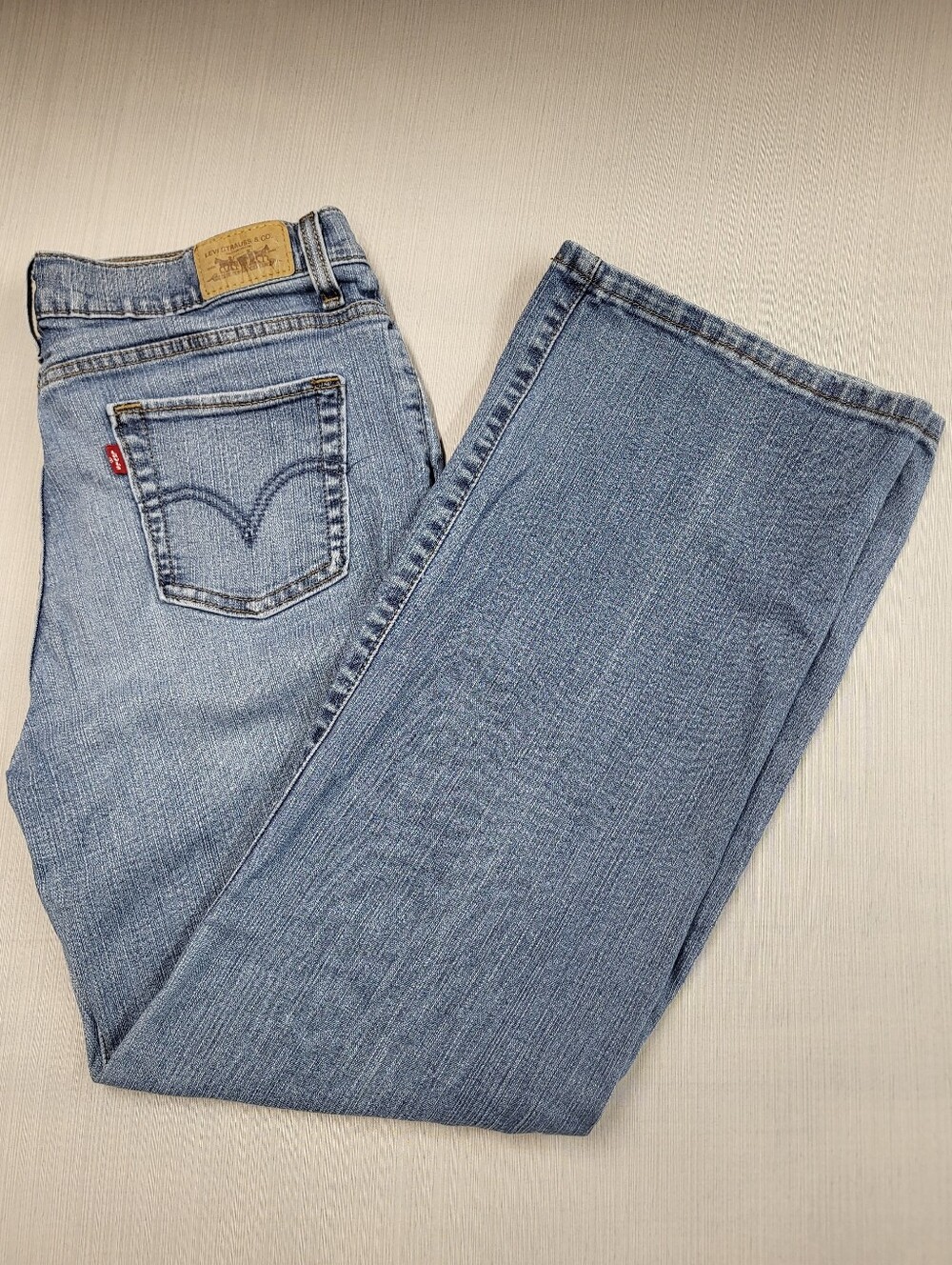 Levi’s 512 Women’s Perfectly Slimming Bootcut Jeans. Size 12M VG Used Pair